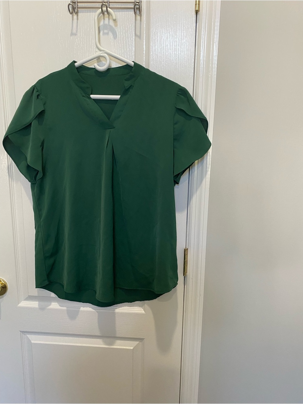 Women’s Emerald V-Neck Ruffle Sleeve Blouse